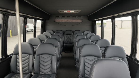 blue springs 35 passenger minibus rental