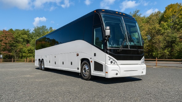 blue springs vacation bus rentals for family trips